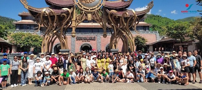 Du khách hài lòng về chất lượng dịch vụ khi du lịch Đà Nẵng cùng công ty du lịch Khát Vọng Việt - Kavo Travel.